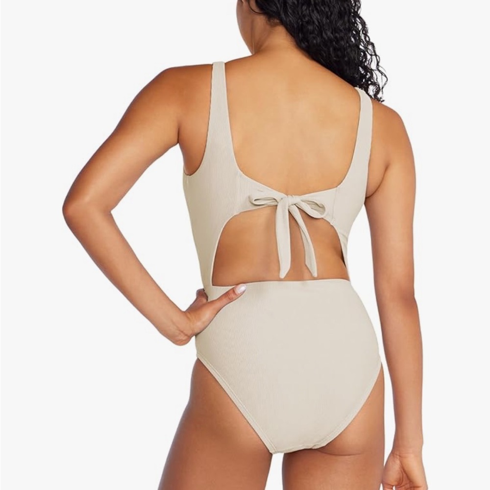 Speedo Ribbed Keyhole Swimsuit - Picture 3 of 9